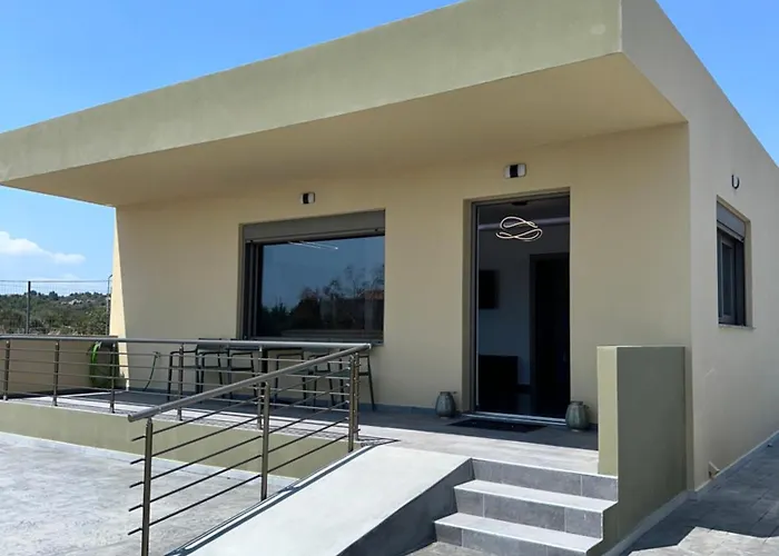 Mike Βίλα Rhodes City