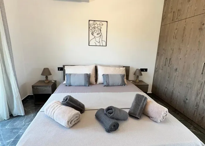 Mike Villa Rhodes City